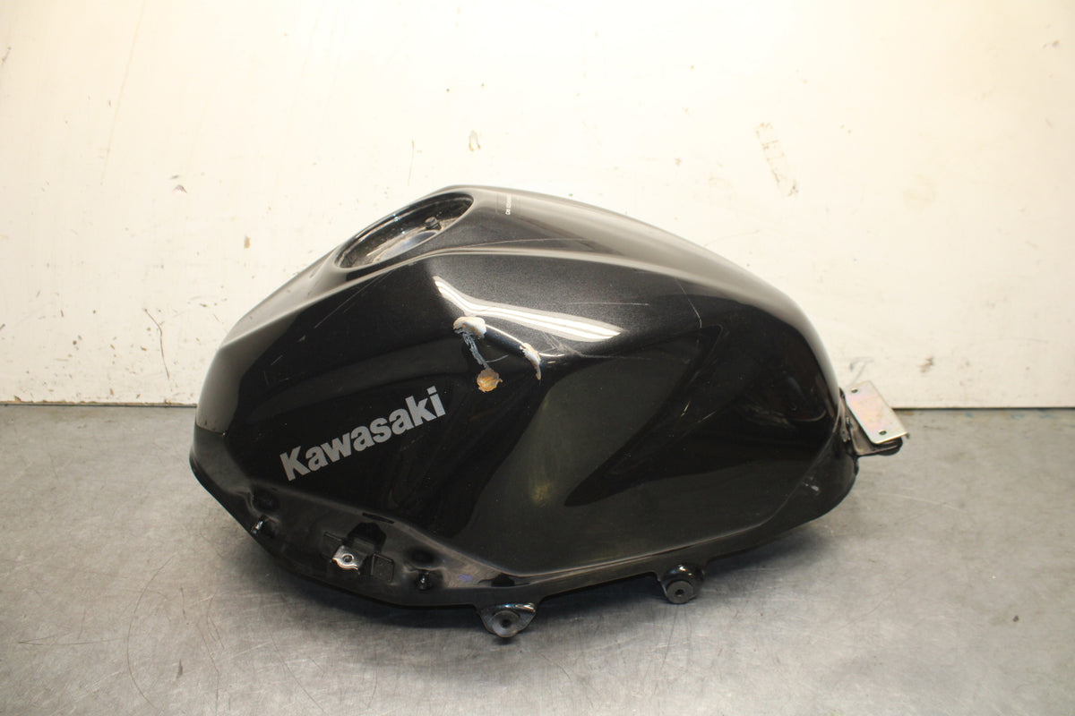 18-23 KAWASAKI NINJA 400 EX400 ABS GAS TANK FUEL CELL PETROL RESERVOIR BB747