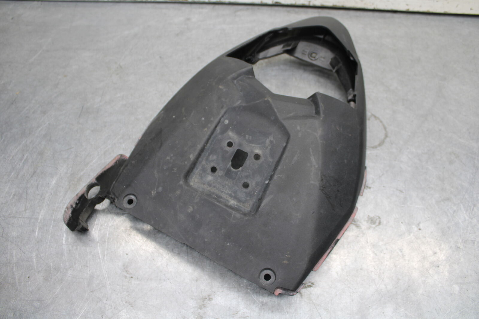 09-12 KAWASAKI NINJA ZX6R REAR TAILLIGHT BRAKE LIGHT TRIM BB640