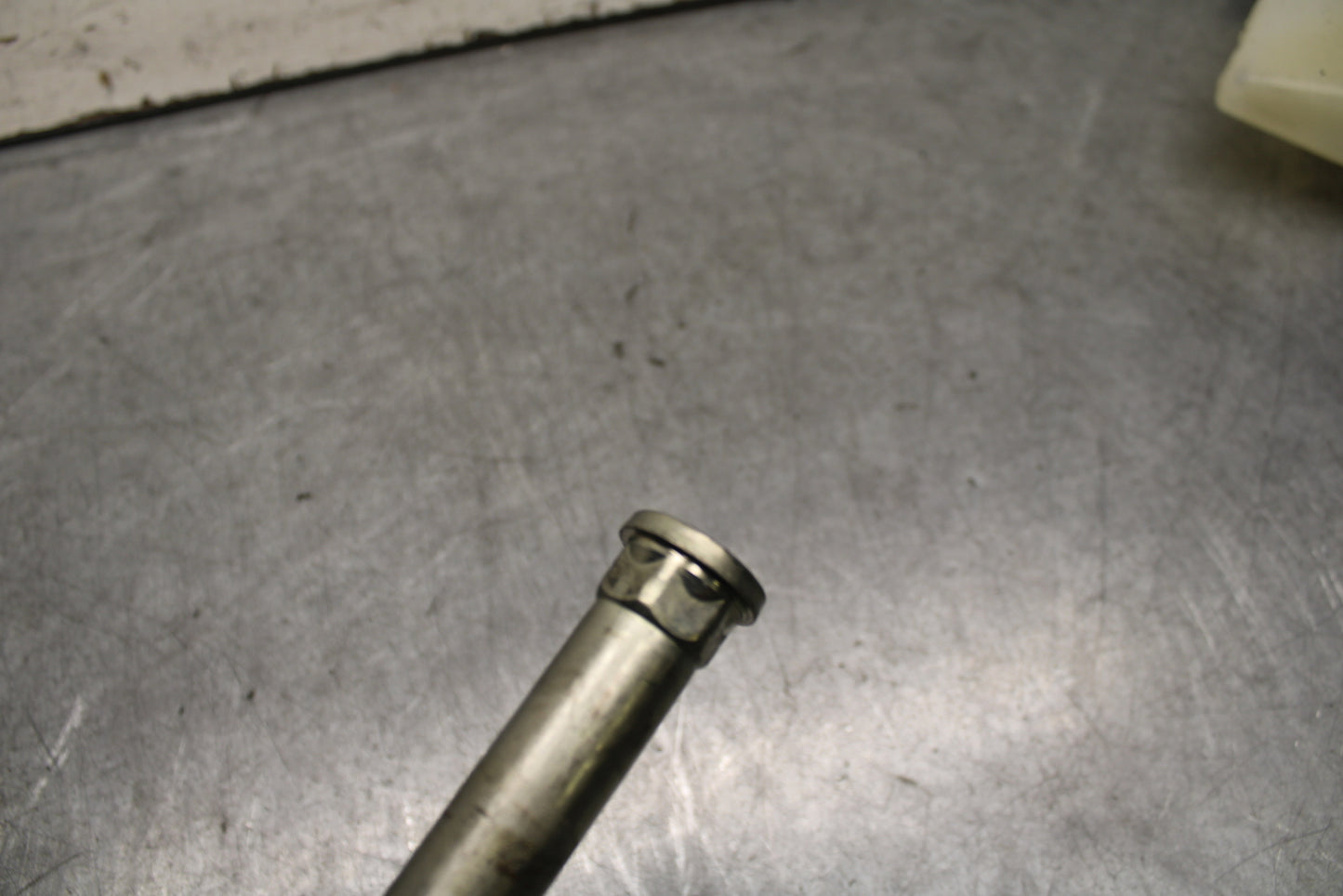 13-18 KAWASAKI NINJA ZX6R REAR BACK SWINGARM BOLT SUSPENSION PIVOT AXLE BB666