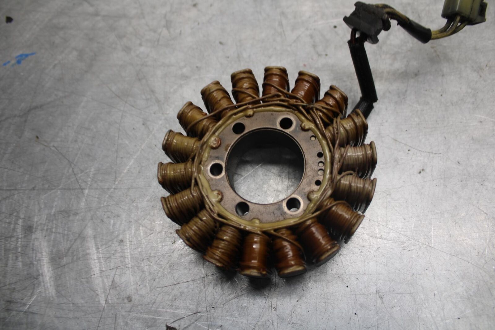 2002 Suzuki GSXR1000 STATOR GENERATOR ALTERNATOR MAGNETO 31401-18G00 BB36