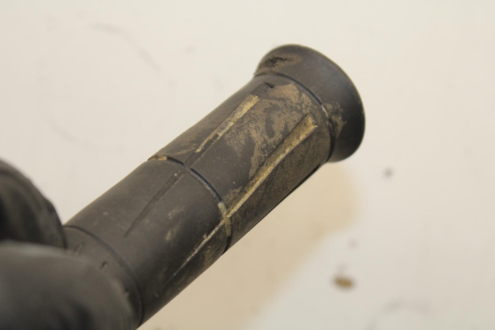 09-12 KAWASAKI NINJA ZX6R ZX600R RIGHT THROTTLE GRIP 46019-0020 BB617