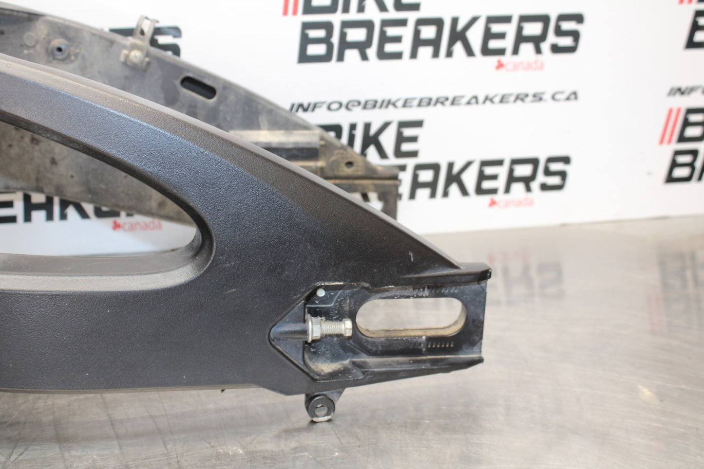 11-22 SUZUKI GSXR 600  REAR SWINGARM BACK SUSPENSION SWING ARM BB193