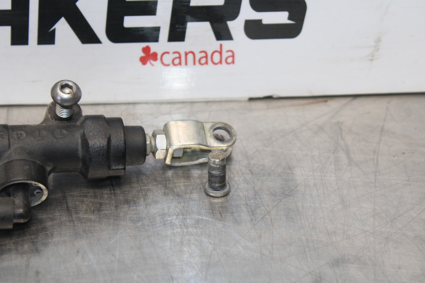 08 KAWASAKI NINJA ZX10R REAR BACK BRAKE MASTER CYLINDER W RESERVOIR BB201