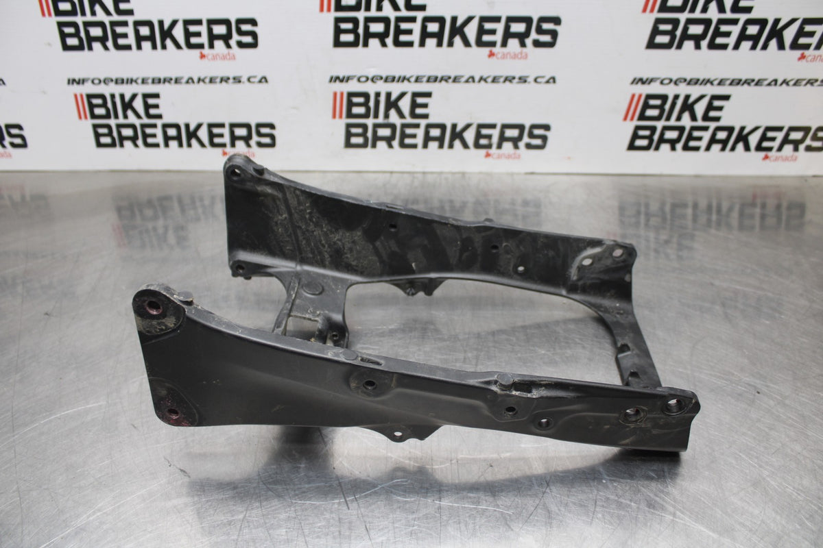 24-25 KAWASAKI NINJA ZX6R FRONT SUBFRAME SUB FRAME BB785