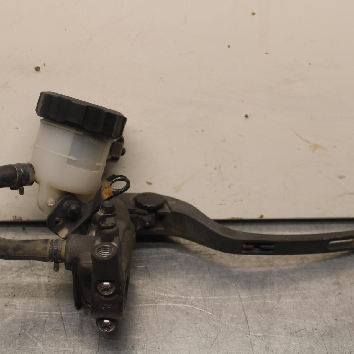 2016 BMW S1000R ABS FRONT BRAKE MASTER CYLINDER w/ LEVER BB604