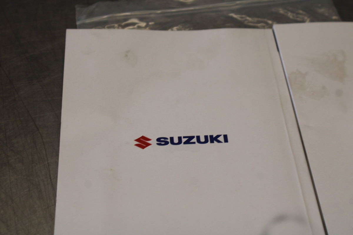 11-26 SUZUKI GSXR750 ORIGINAL OWNERS MANUAL BOOK BB882