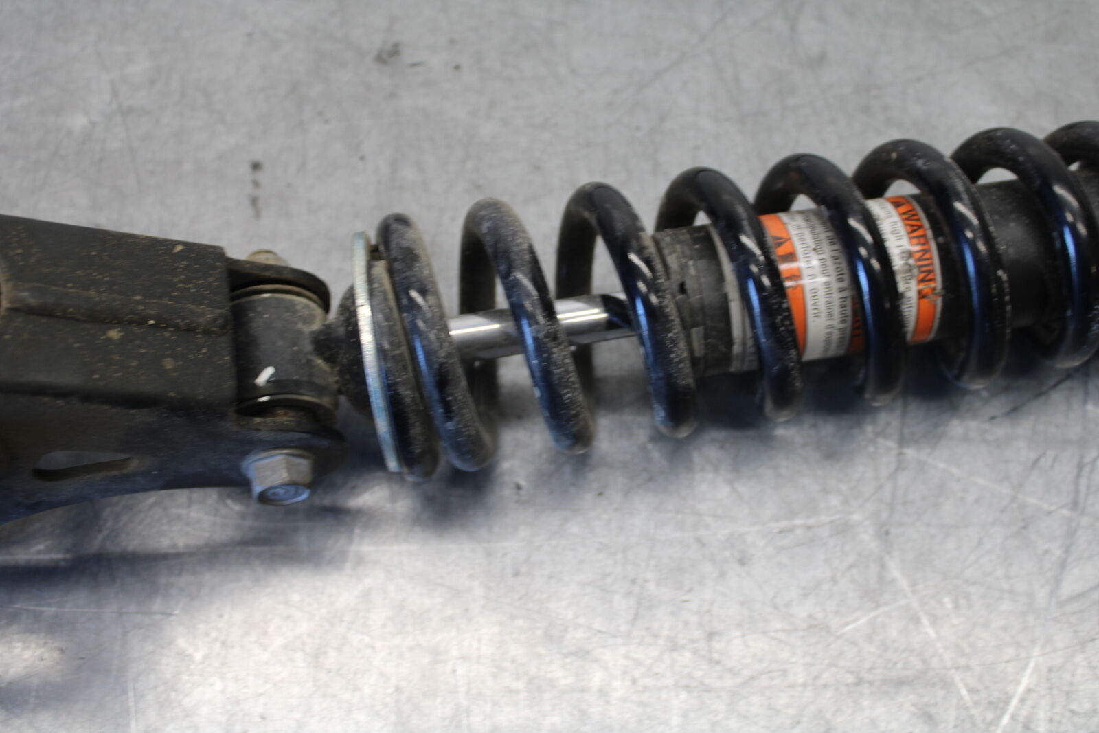 19-22 KAWASAKI Z400 REAR BACK SHOCK ABSORBER SUSPENSION BB708