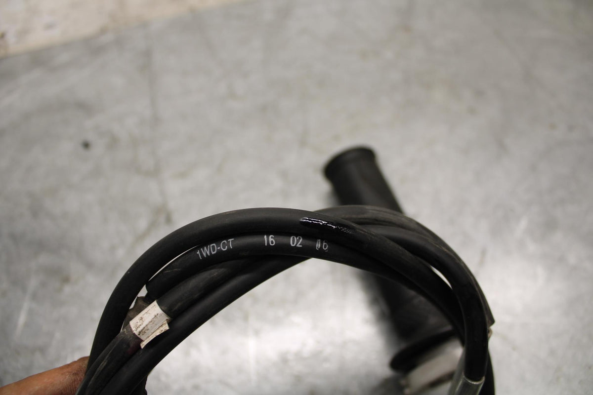 2015 Yamaha YZF R3 THROTTLE CABLES LINES TUBE 1WD-F6301-00-00 BB526