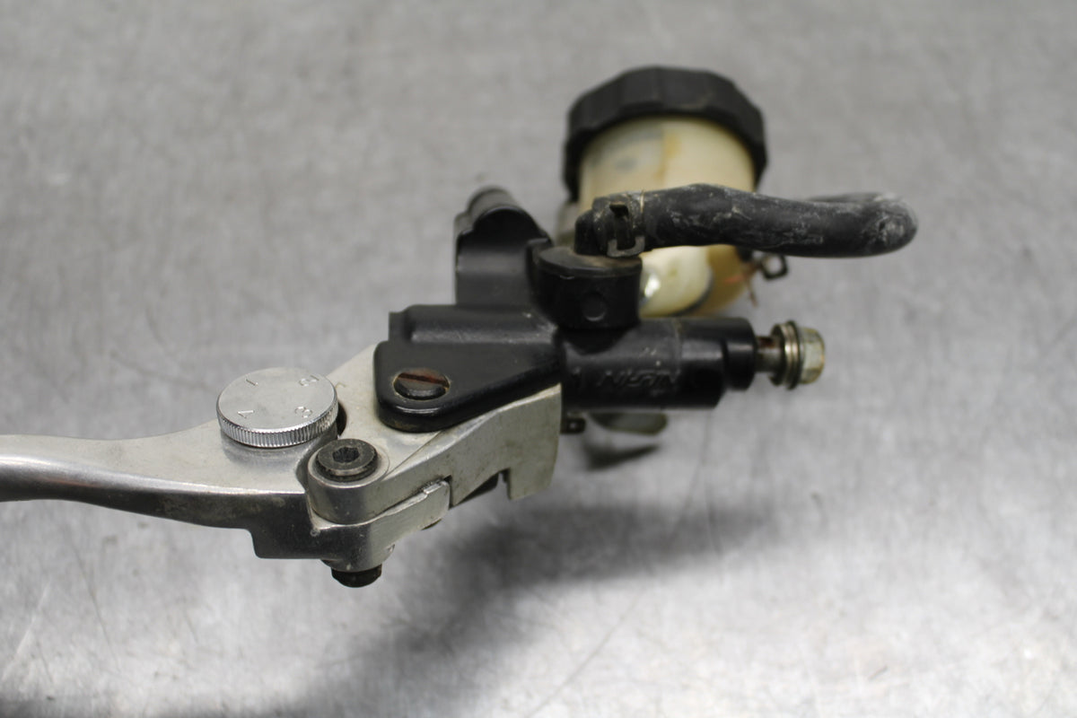 91-92 SUZUKI GSXR750 M  FRONT BRAKE MASTER CYLINDER w/ LEVER BB125