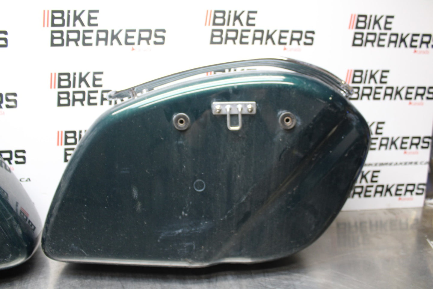 03-08 KAWASAKI VULCAN 1600 CARGO LUGGAGE SADDLEBAG BAG COMPARTMENT SET  BB196