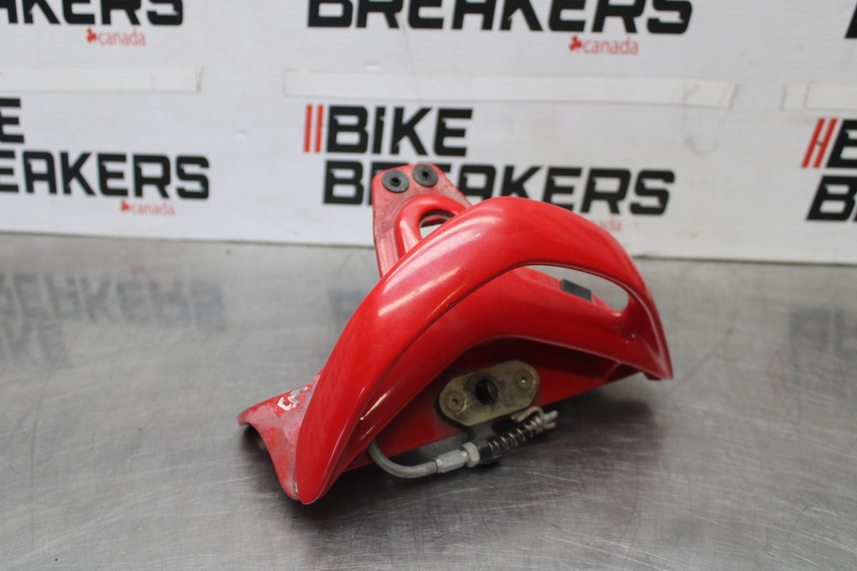 05 DUCATI SUPERSPORT 800 PASSENGER REAR SEAT GRAB BAR HANDLE BB913