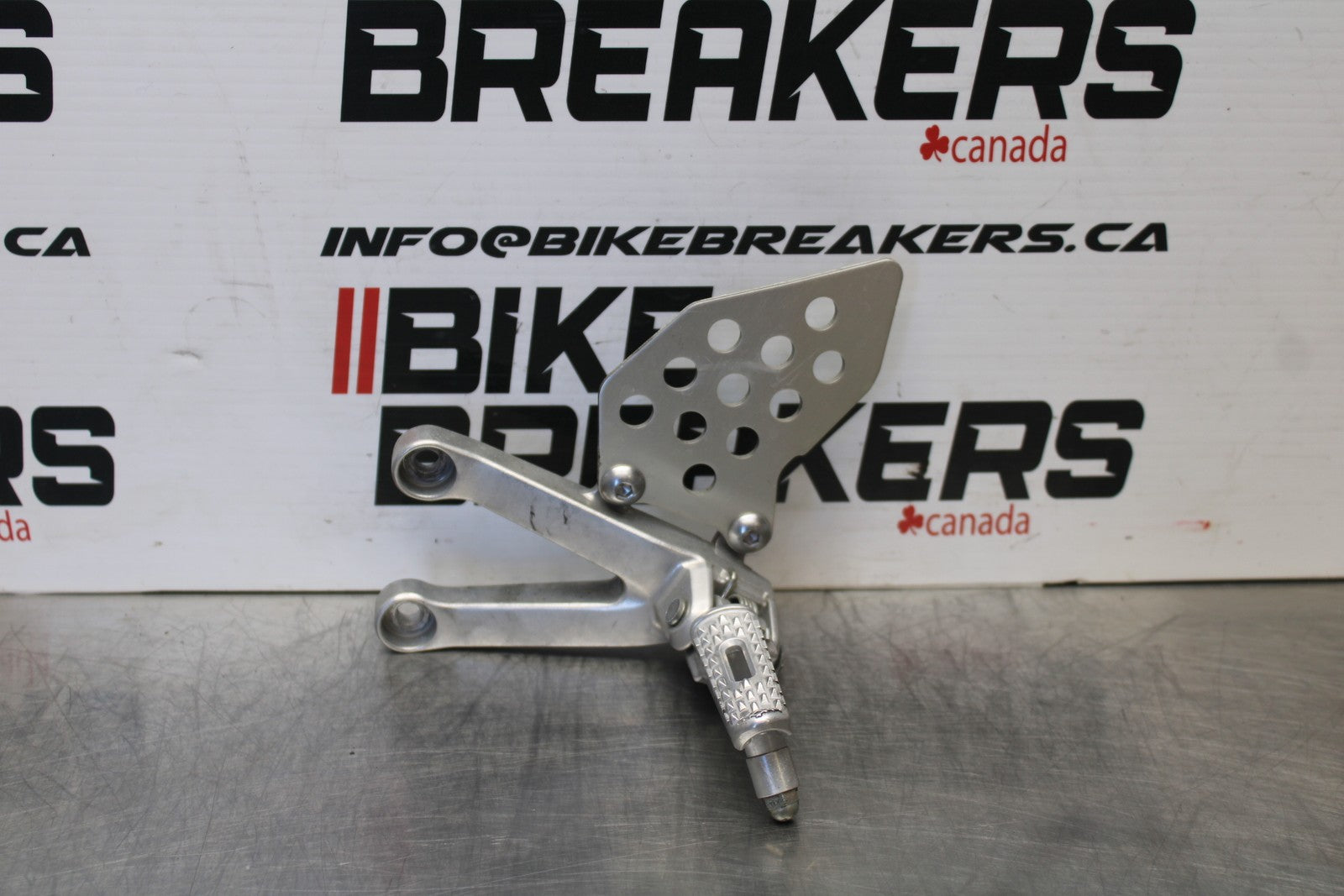 13-24 HONDA CBR600RR LEFT REARSET REAR SET DRIVER FOOT PEG REST STOP BB772