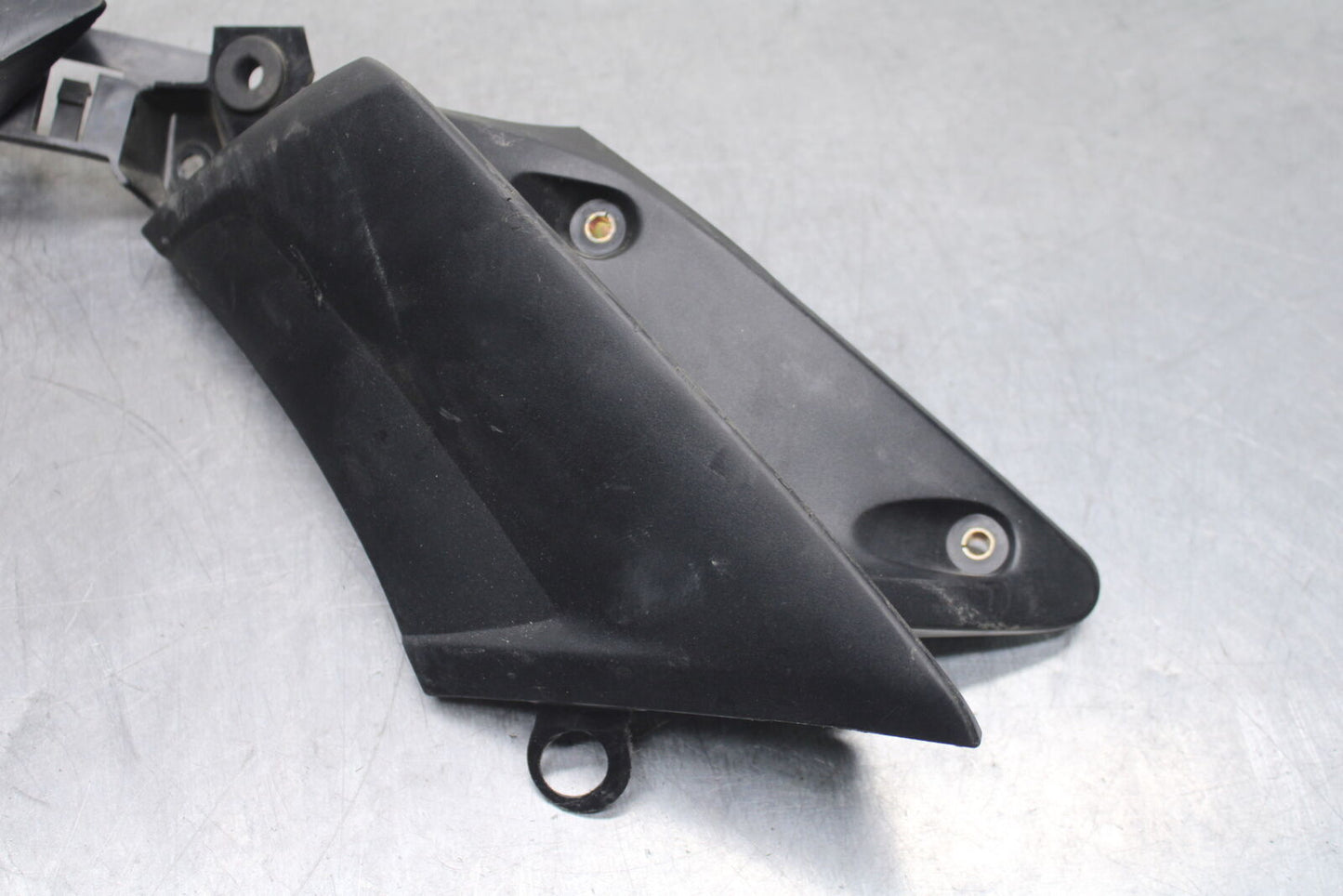 08-09 YAMAHA YZF R6S RIGHT LEFT FRAME MID SIDE COVERS COWLS PANELS TRIM BB114
