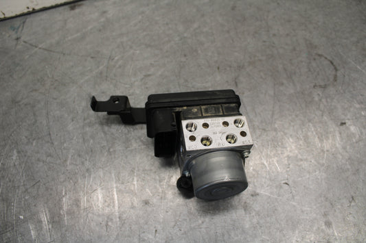 22-24 YAMAHA XSR900 ABS PUMP UNIT MODULE BB683