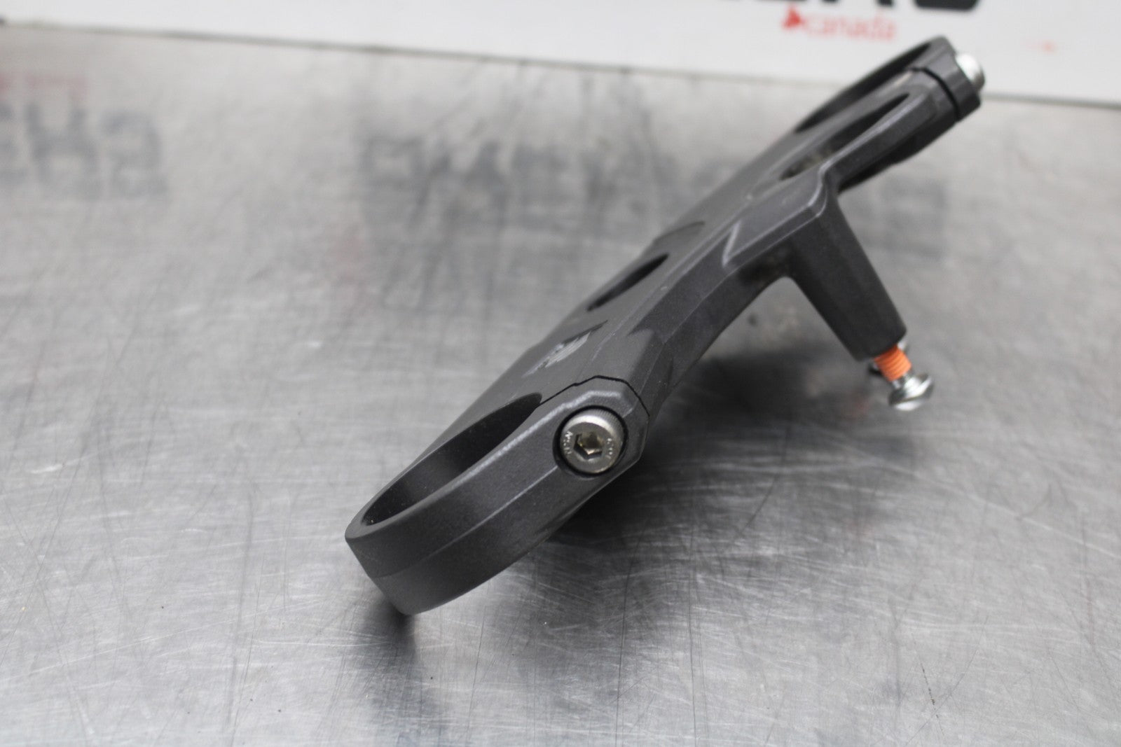 07 SUZUKI GSXR1000 FORKS UPPER TRIPLE TREE CLAMP BB770