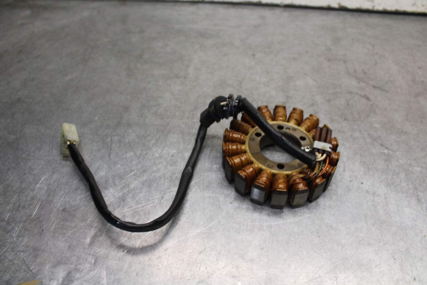 08-09 YAMAHA YZF R6S STATOR GENERATOR ALTERNATOR MAGNETO  BB690