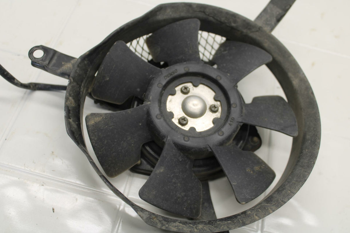 01-02 SUZUKI GSXR750 ENGINE RADIATOR COOLING FAN BB402