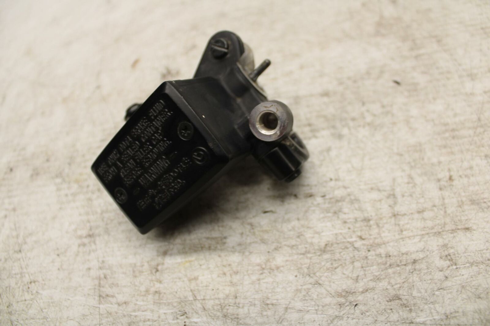 20-21 YAMAHA XSR900 FRONT BRAKE MASTER CYLINDER BB372