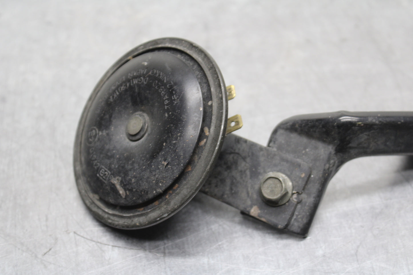 00-01 YAMAHA YZF R1 HORN SIGNAL BB755