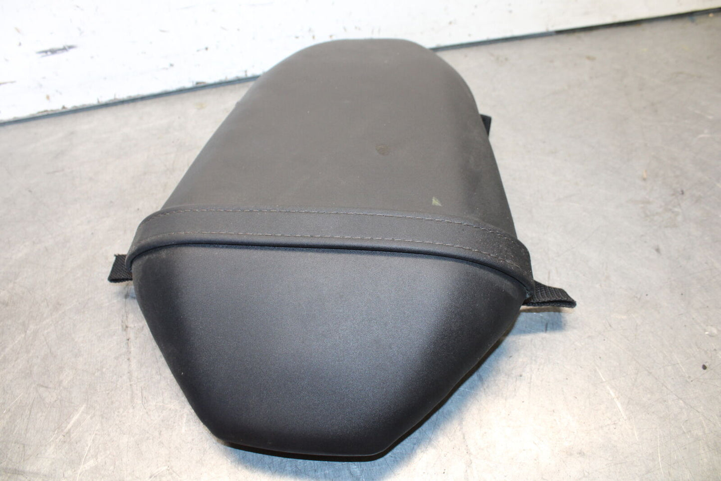 21-24 YAMAHA MT-07 REAR BACK PASSENGER TANDEM SEAT PAD SADDLE PILLION BB662