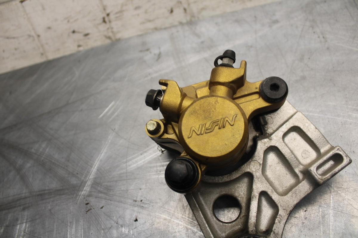 2003 Honda CBR600RR REAR BACK BRAKE CALIPER W MOUNT BRACKET 43150-MEE-006 BB511