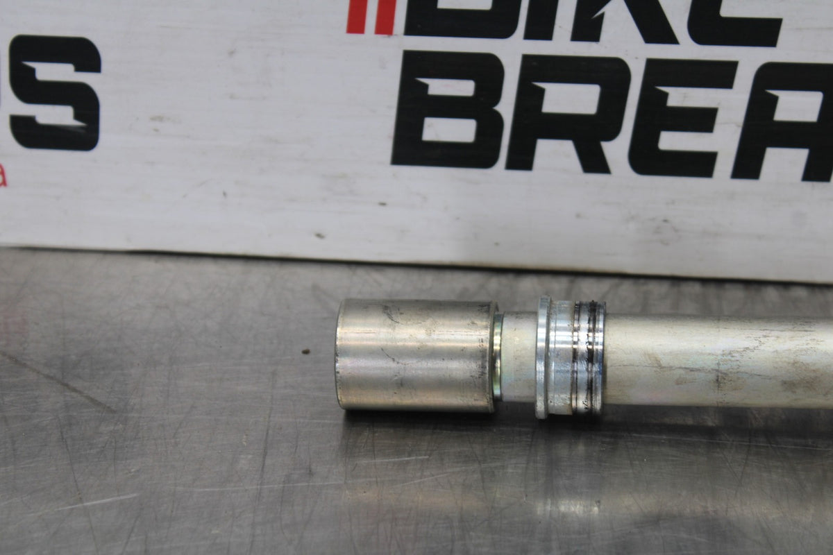 17 YAMAHA YZF R6 FRONT WHEEL RIM AXLE PIVOT BOLT BB922