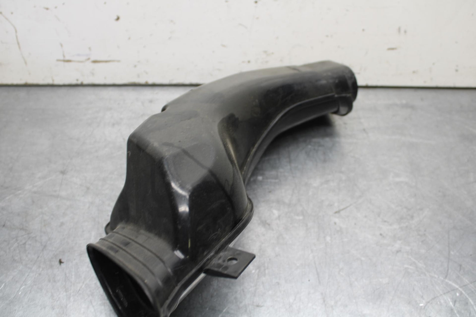 01-03 SUZUKI GSXR600 RIGHT LEFT AIR INTAKE DUCTS 94420-35F13 94430-35F11 BB633