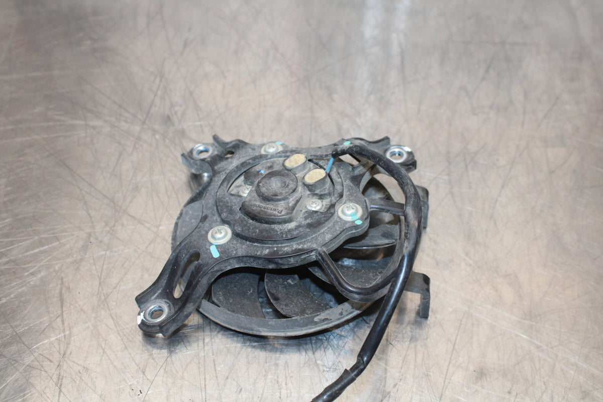 15-16 HONDA CB300F ENGINE RADIATOR COOLING FAN BB150
