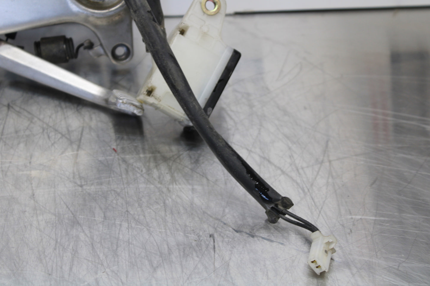 98-05 HONDA SUPER HAWK 1000 VTR1000F RIGHT REARSET REAR SET FOOT PEG REST BB152