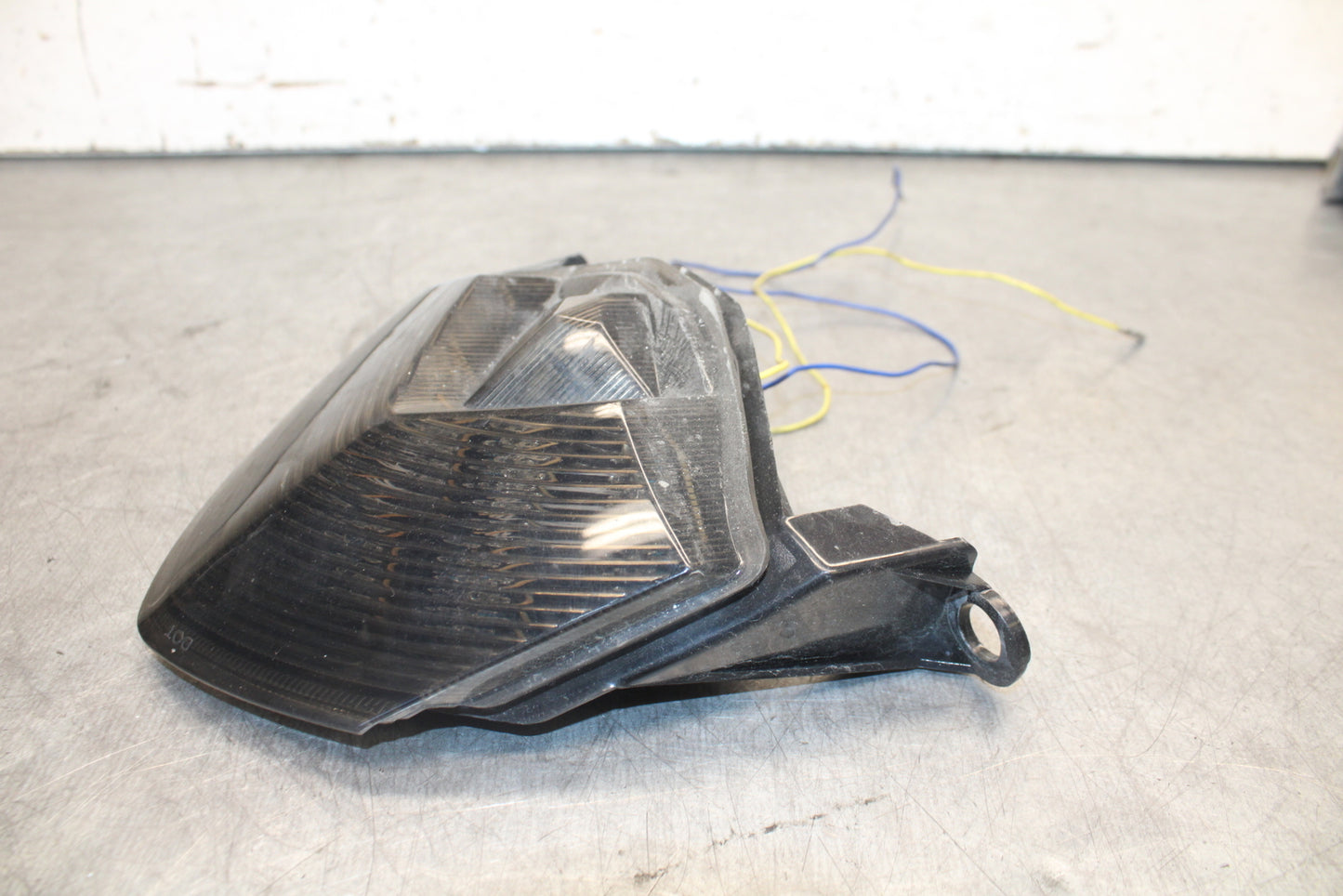 09-12 KAWASAKI NINJA ZX6R AFTERMARKET REAR TAIL TAILLIGHT BACK BRAKE LIGHT BB698