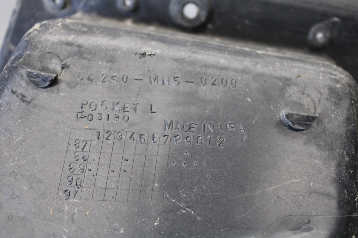 88-00 HONDA GOLDWING 1500 FRONT CARGO COMPARTMENT BB883