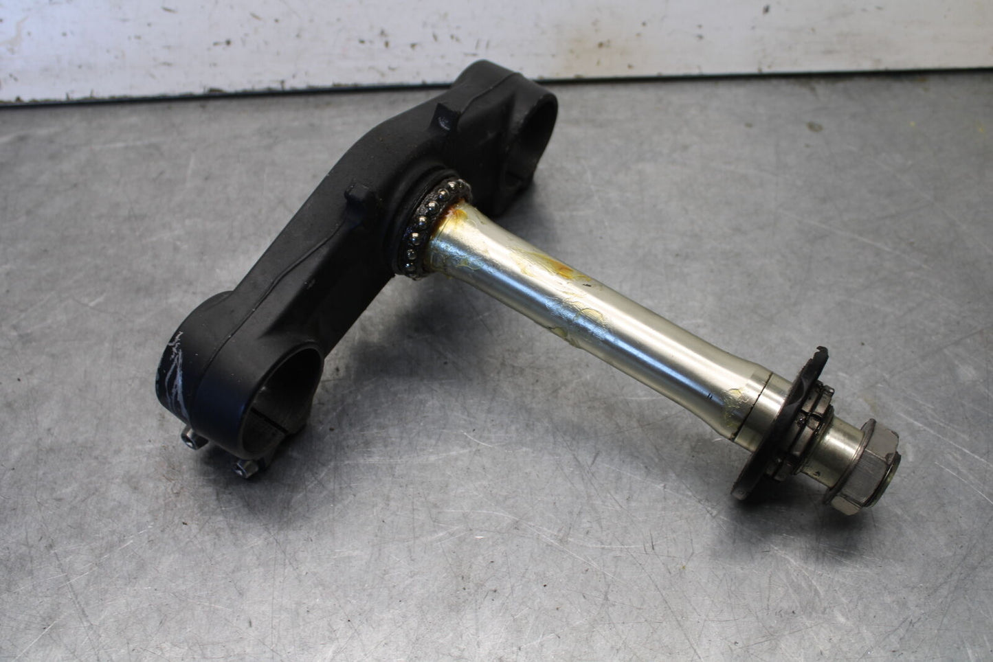 09-12 KAWASAKI NINJA ZX6R ZX600R FRONT FORKS CLAMP LOWER TRIPLE TREE STEM BB656