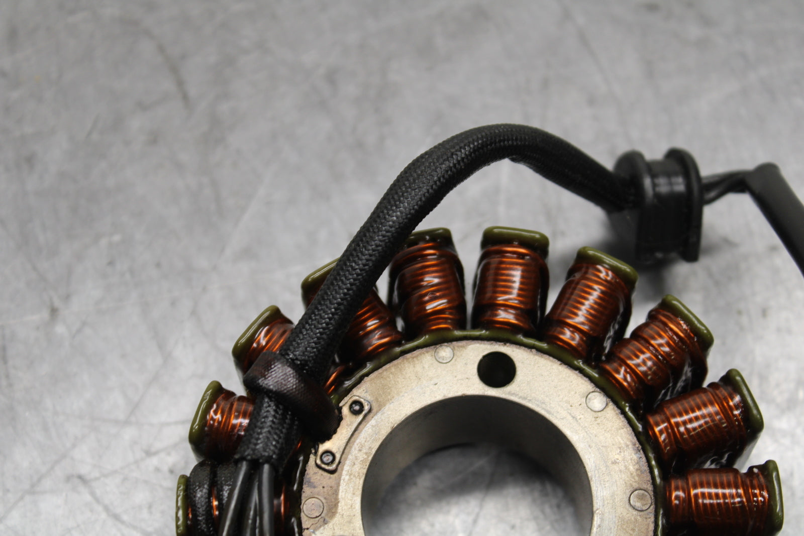 97-99 SUZUKI GSXR600 SRAD STATOR GENERATOR ALTERNATOR MAGNETO BB123