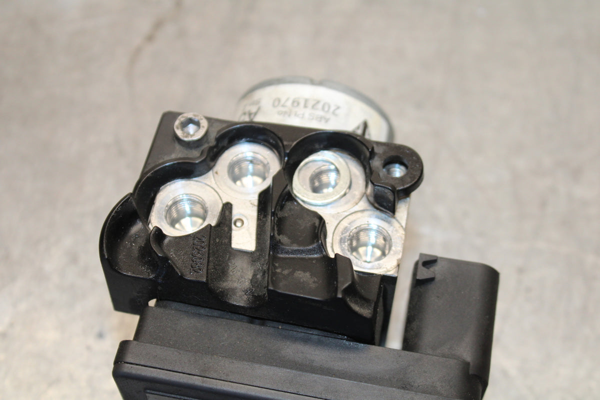19-21 TRIUMPH SPEED TWIN 1200 ABS PUMP UNIT MODULE T2021971 BB653