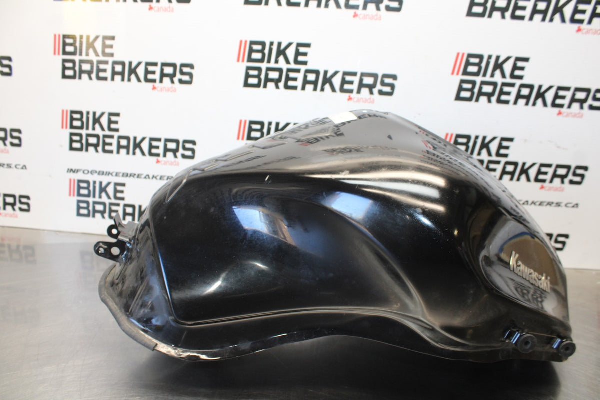 22 KAWASAKI NINJA 1000SX GAS TANK FUEL CELL PETROL RESERVOIR BB780