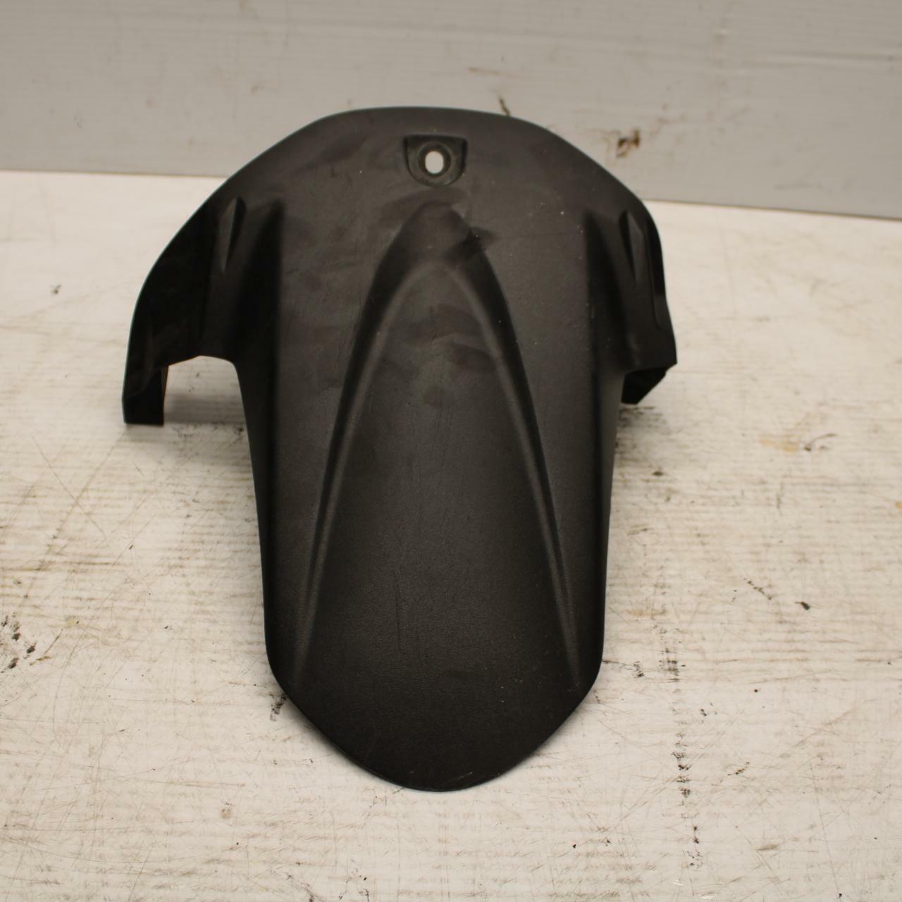 11-17 SUZUKI GSXR750 REAR BACK WHEEL TIRE HUGGER FENDER 63114-14J01 BB306