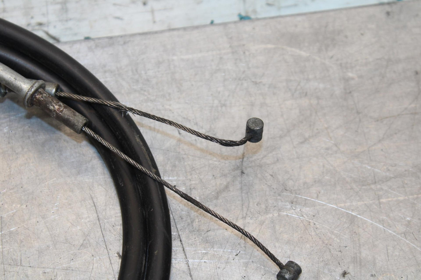 2000 Kawasaki Ninja ZX12R ZX1200A THROTTLE CABLES LINES 54012-1604 BB565