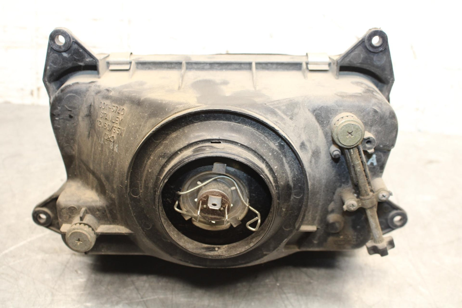 00-01 KAWASAKI ZZR600 FRONT HEADLIGHT HEAD LIGHT LAMP BB568