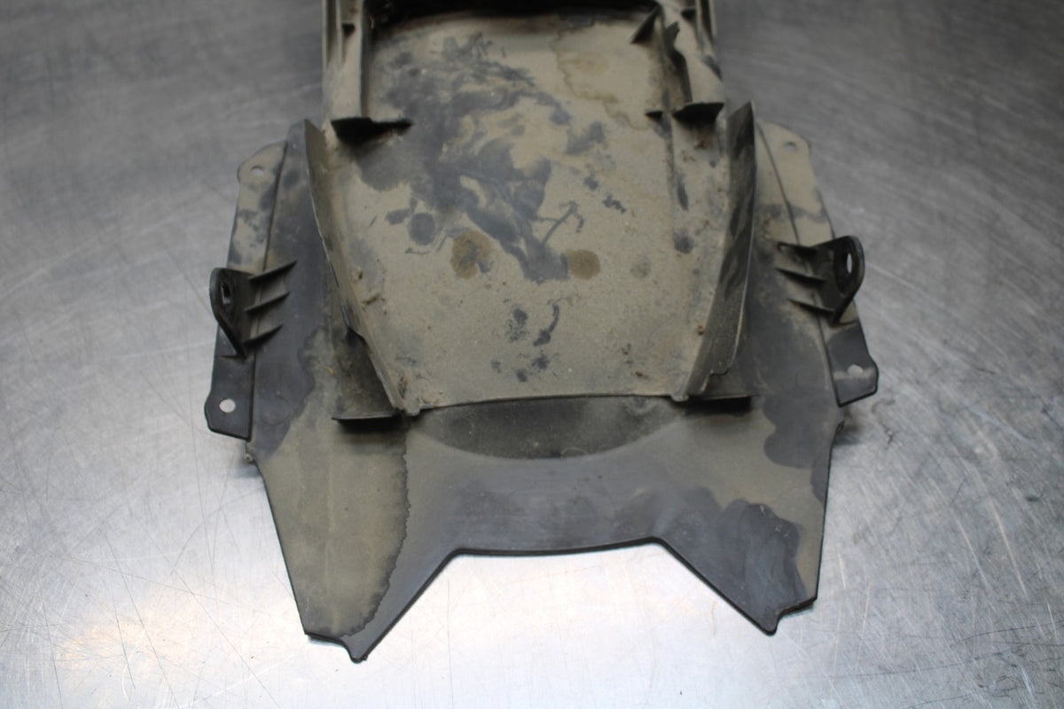 06 SUZUKI SV650S REAR BACK TAIL UNDERTAIL BATTERY TRAY PLASTIC BB783