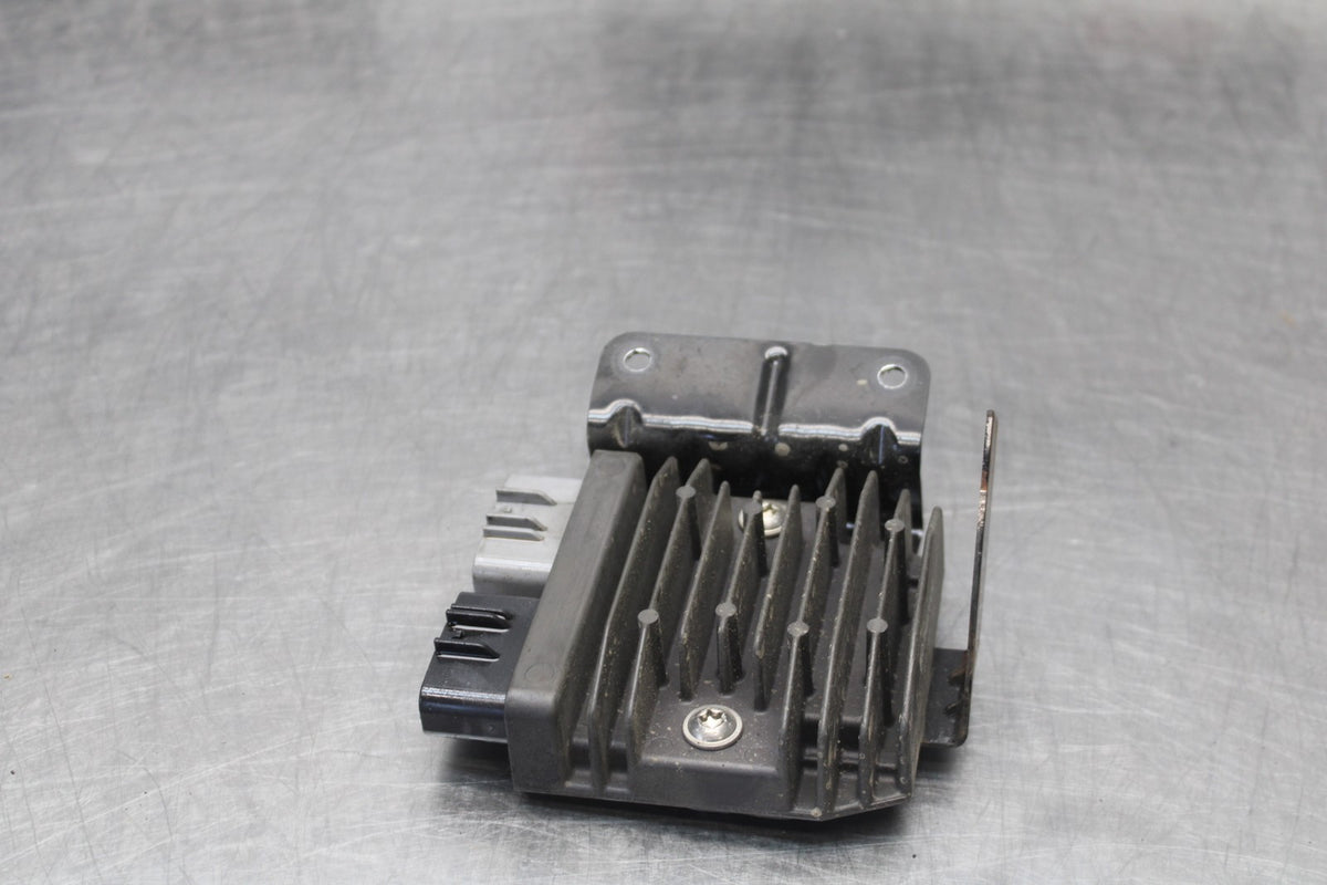 17-20 BMW S1000R RECTIFIER VOLTAGE REGULATOR BB909