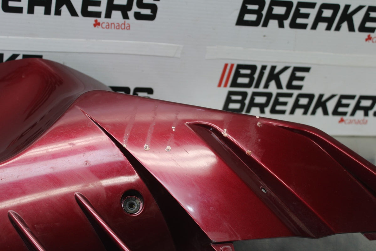 09 KAWASAKI CONCOURS 14 ZG1400B RIGHT SIDE FAIRING COWL PLASTIC BB875
