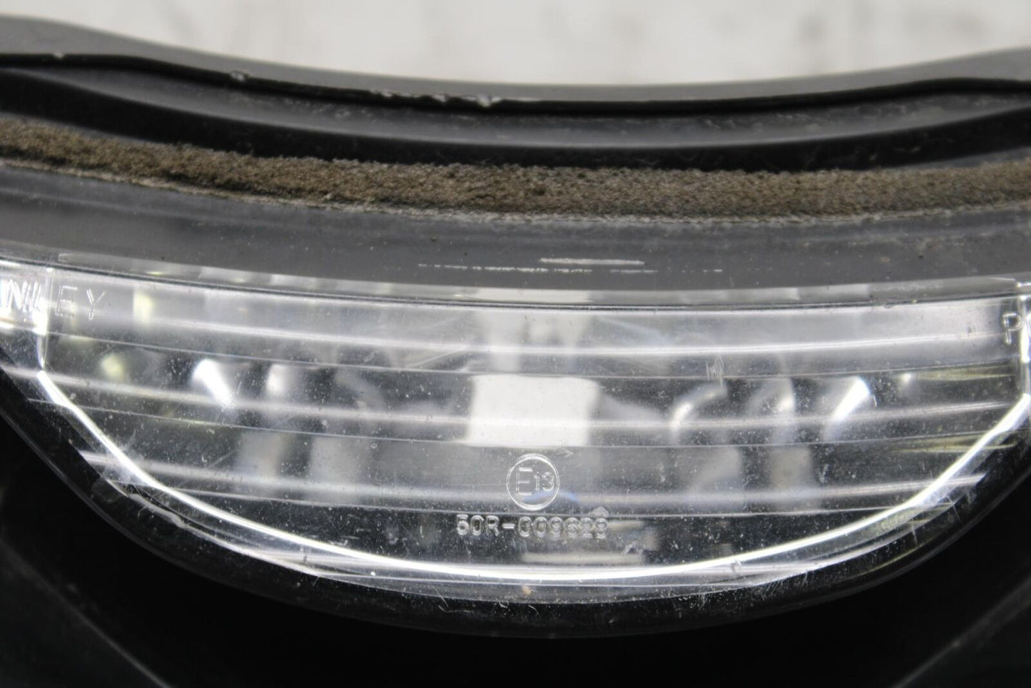 2000 Kawasaki Ninja ZX12R ZX1200A FRONT HEADLIGHT HEAD LIGHT LAMP 23007-1370 BB5