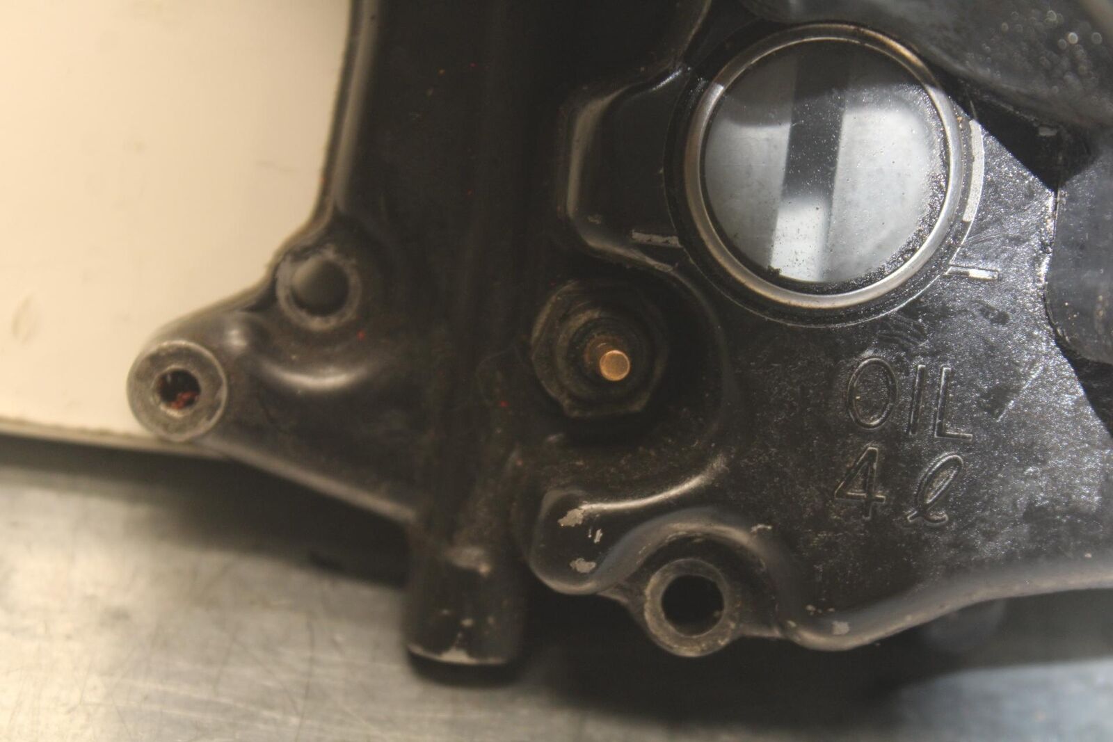 1985 Kawasaki Ninja 900R ZX900A ENGINE SPROCKET COVER BB84