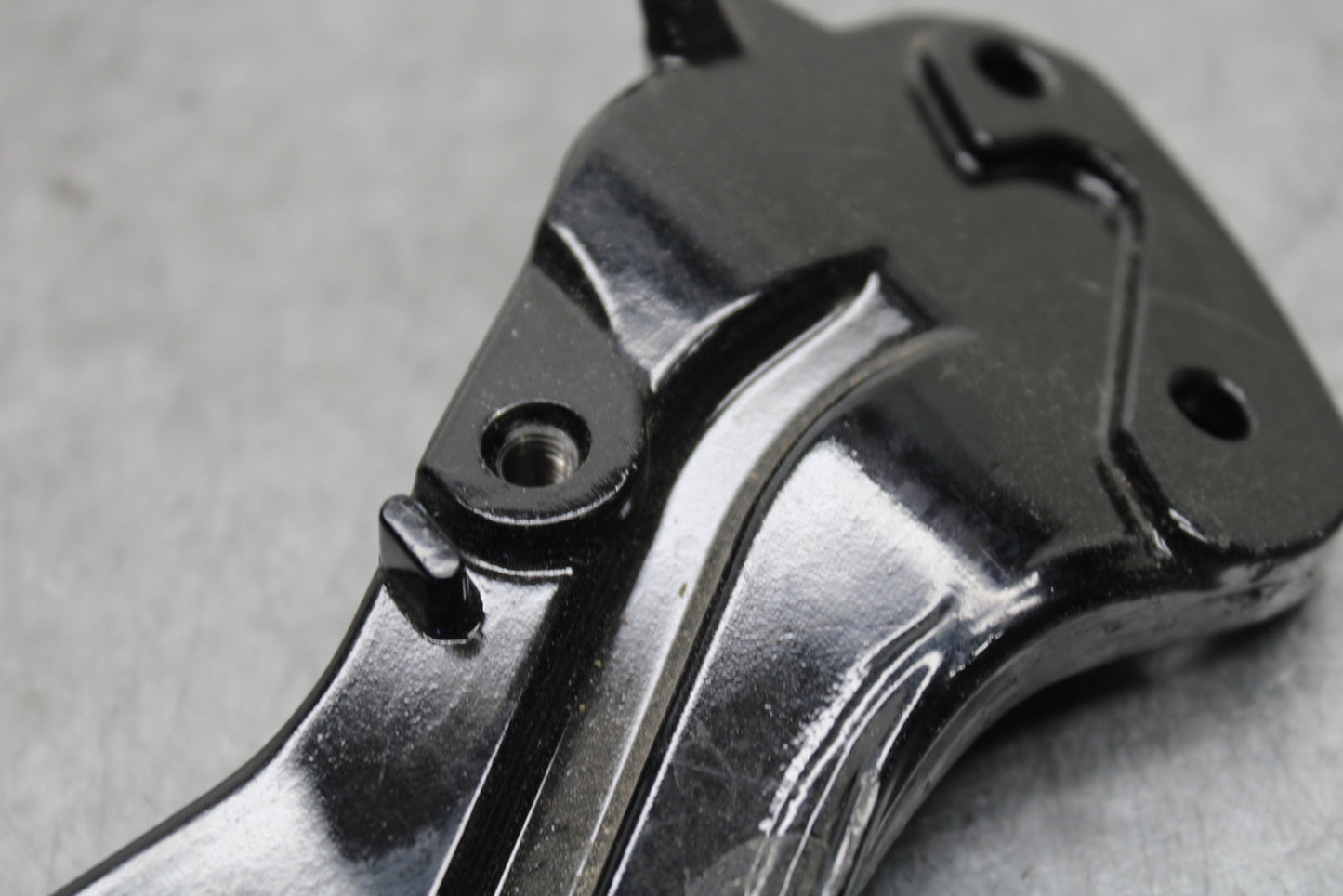 11-12 KAWASAKI NINJA 400 EX400 C UPPER FAIRING MIRROR GAUGES STAY BRACKET BB358