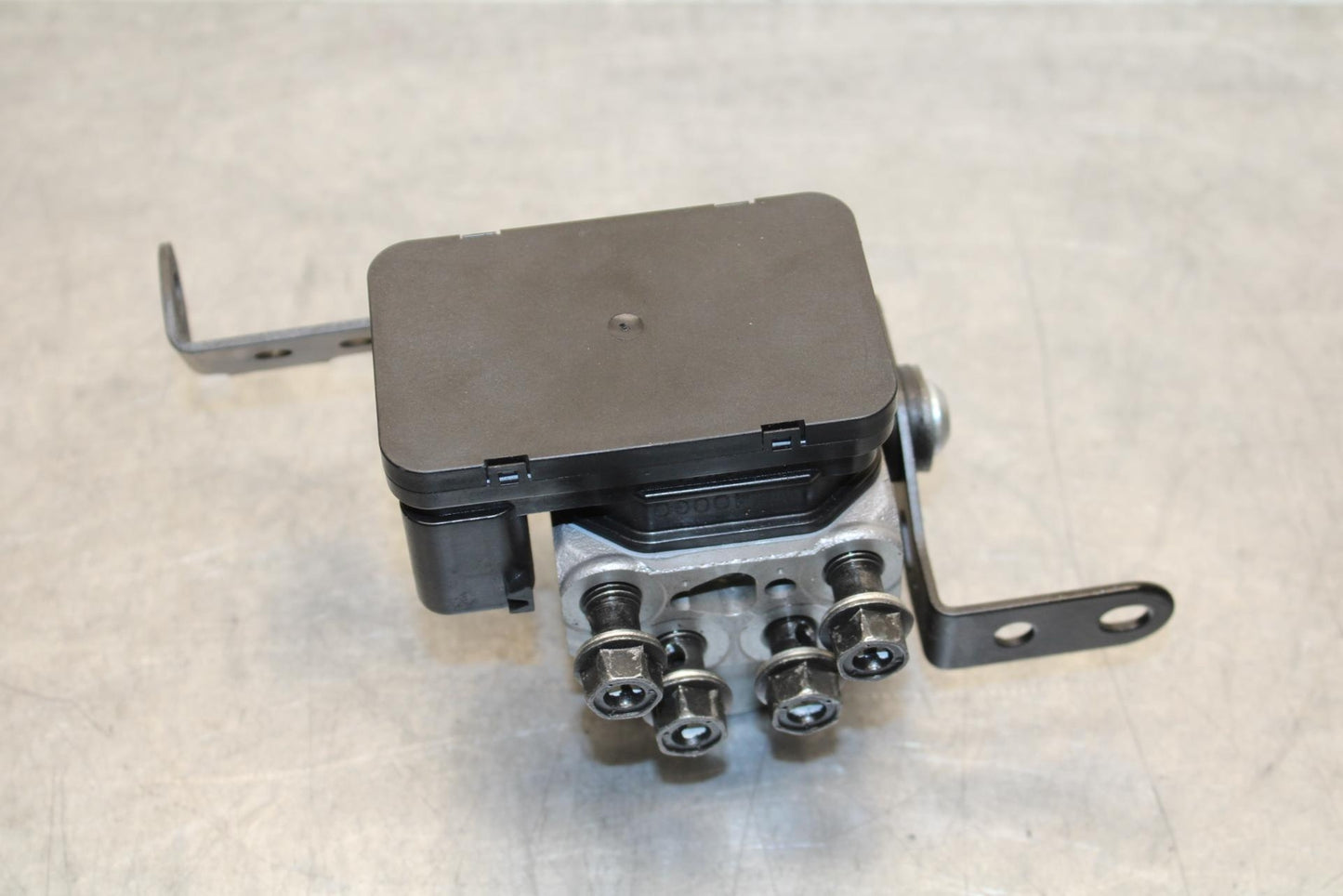 19-22 KAWASAKI Z400 ABS PUMP UNIT MODULE BB70