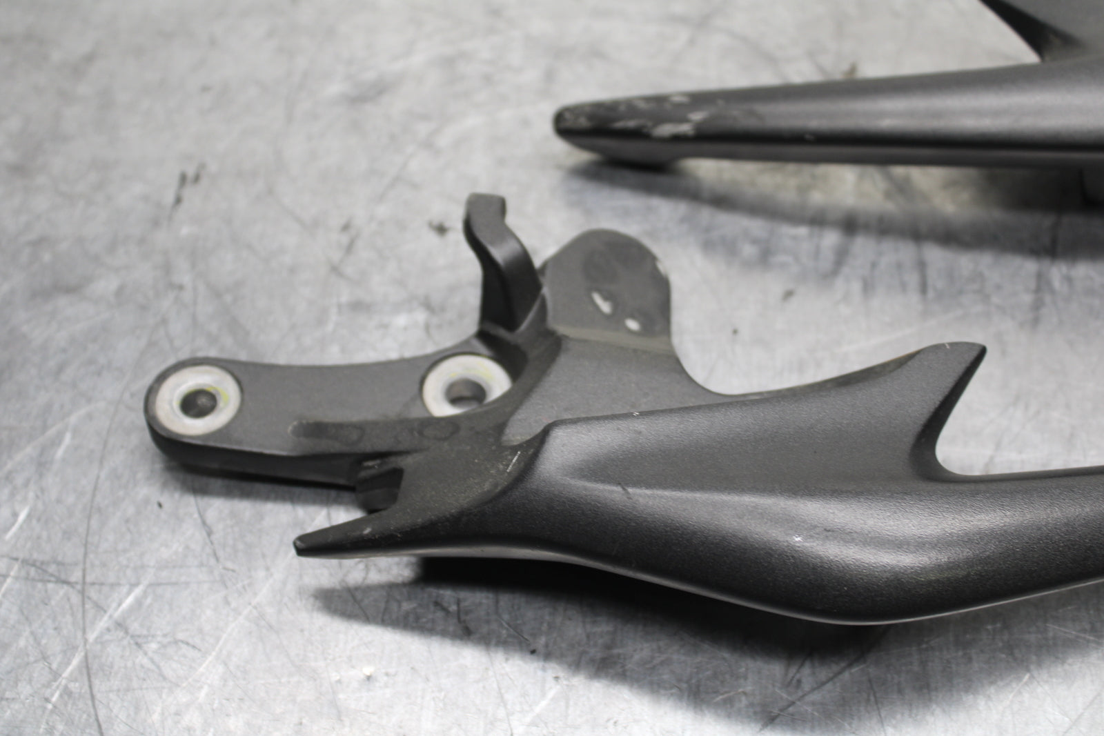 15-16 HONDA CB300F PASSENGER REAR SEAT GRAB BAR HANDLE SET BB740