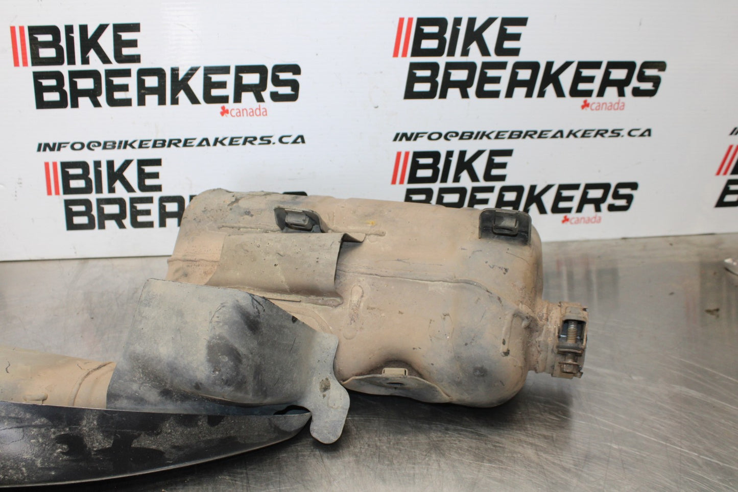 06-07 SUZUKI GSXR 600 EXHAUST PIPE MUFFLER SLIP ON CAN SILENCER BB178