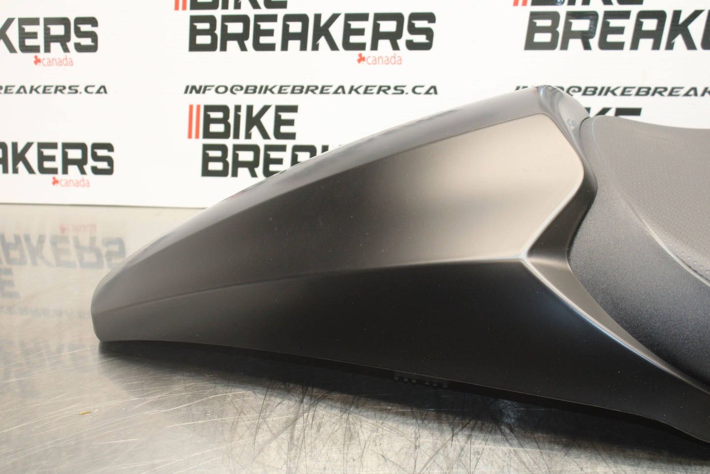 23-24 KAWASAKI NINJA ZX14R NEW!! FRONT REAR SEAT SADDLE & SOLO FAIRING BB153