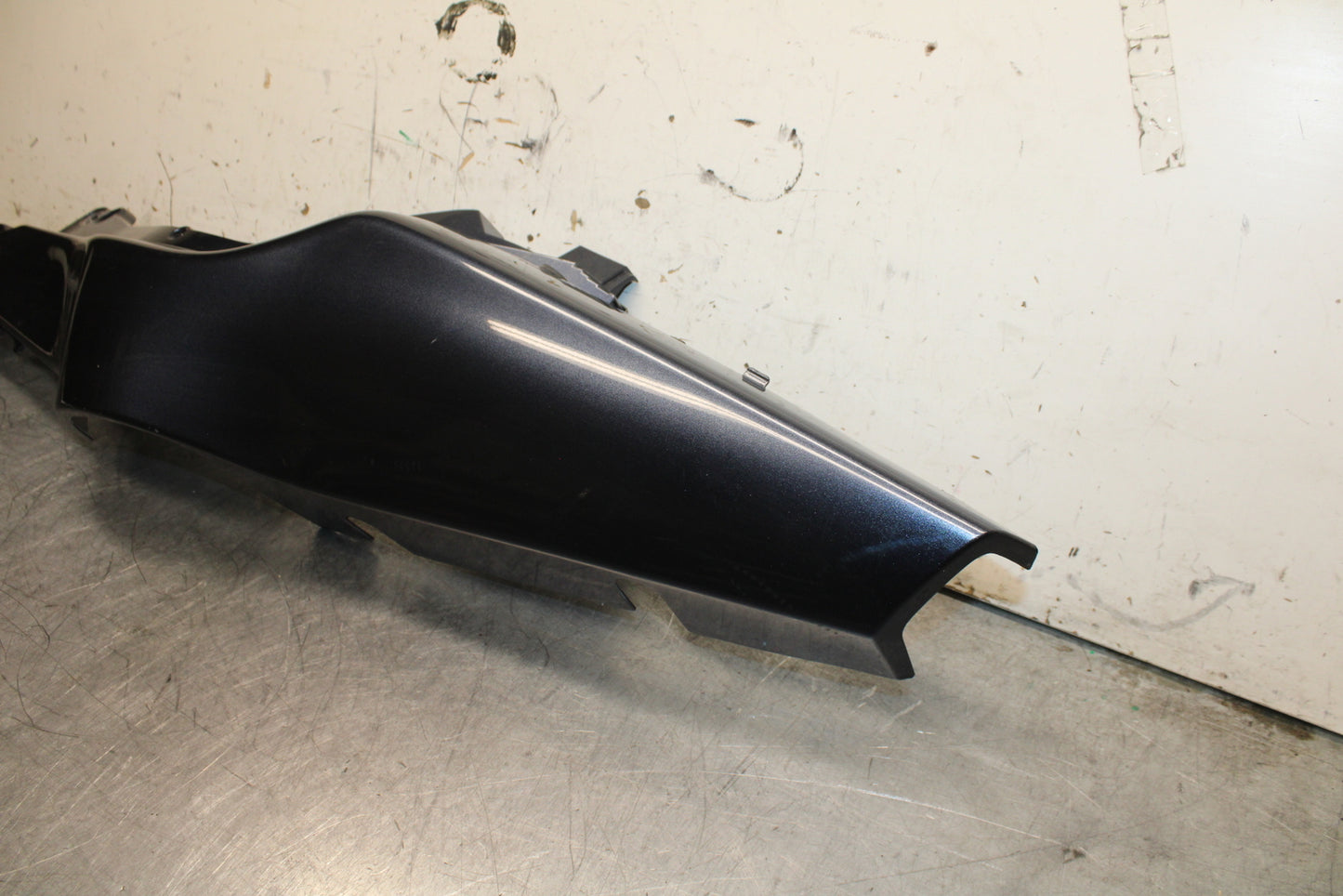 14 HONDA CTX1300A LEFT REAR BACK TAIL FAIRING COWL  BB732