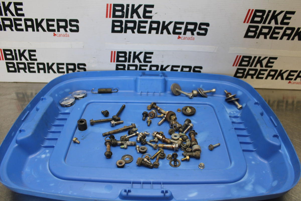 95 HONDA SHADOW 1100 MOUNTING BOLTS HARDWARE SCREWS BB885